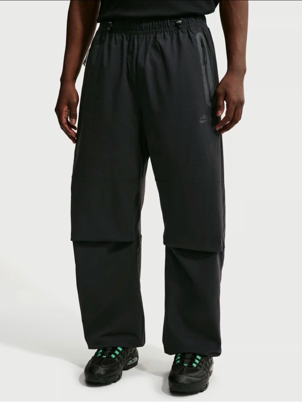 Nike Men's Black Oversized Fit Straight Leg Pants XS Elastic Waist Drawstring